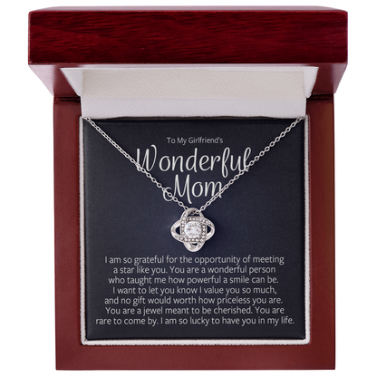 To My Girlfriend's Wonderful Mom - Love Knot Necklace